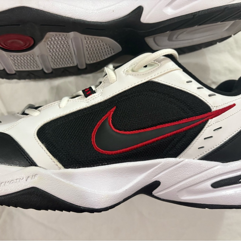 Men’s tennis shoes Nike​ - Picture 4 of 16